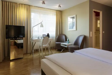 Hotel Santo Отели рядом с достопримечательностью «Кёльнская высшая школа музыки»