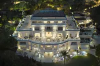 Hotel Cap Estel - balcony