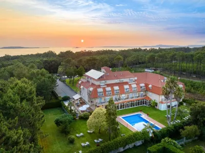 Hotel Spa Atlántico San Vicente do Mar فنادق في O Grove