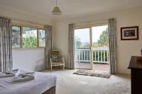 Mystery Bay Cottages