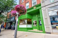 The Avonlea Inn Hotels in Stratford