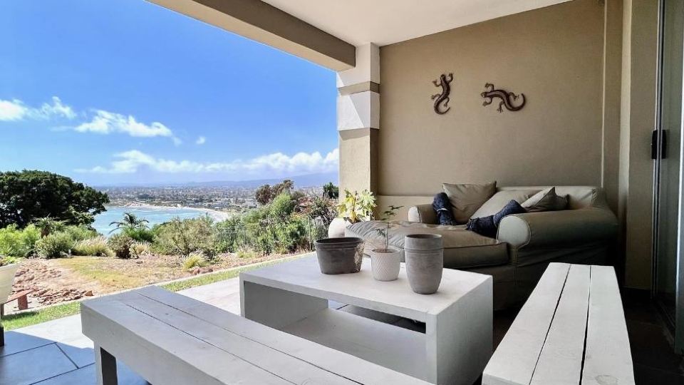 Seaview Sunset Boutique Apartments Gordonsbay Solar Powered