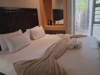 Royal Bafokeng Guest House - Pensions