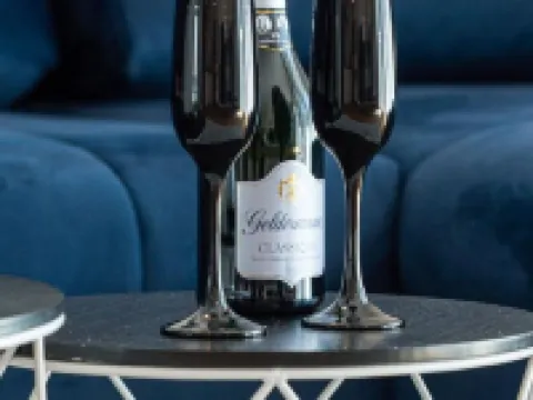 Lit Living: Luxus - Box Spring - Parking - Terrace Hotel di Ludwigshafen