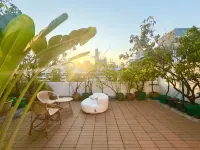 Bangkok Phomphong Villa - parking