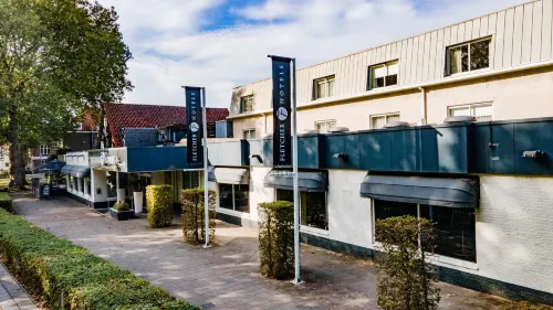 Fletcher Hotel-Restaurant Waalwijk - Bãi đậu xe