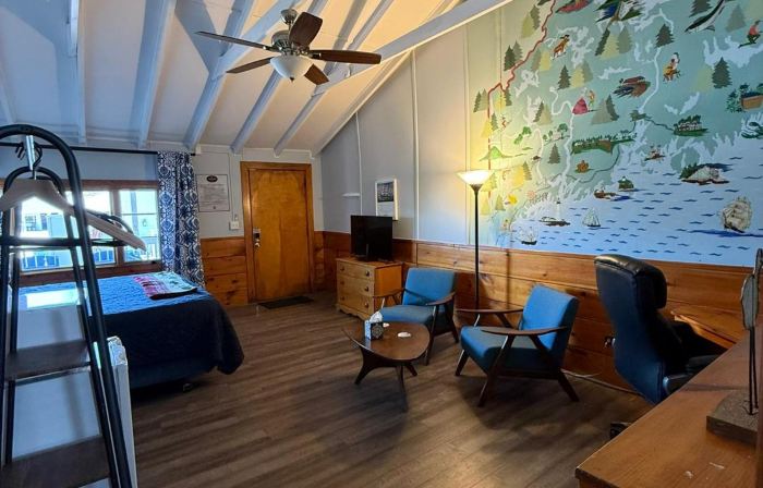 Yardarm Motel