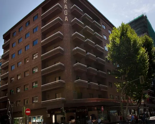 Hotel Praga Hotels near Usera Metro Station