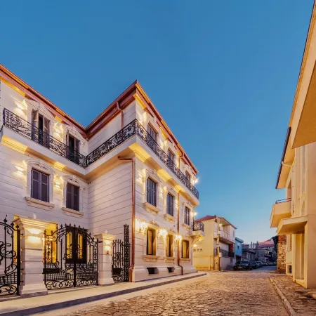 Arctic Boutique Hotel Отели в г. Корча