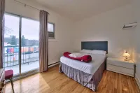 Hotel Mini Inc - balcony