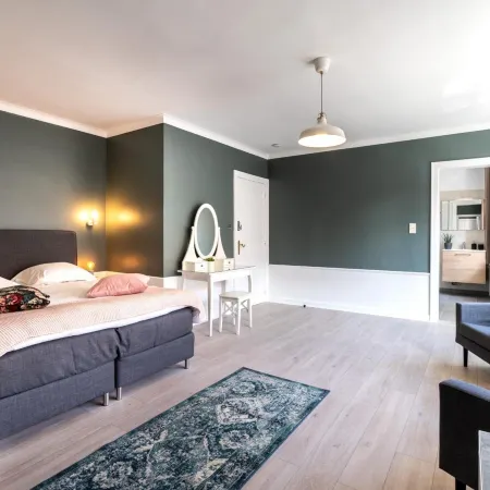 The Rose Suites