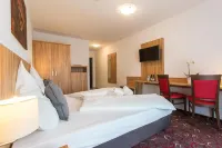 Schäfer Boardinghouse Hotels in Olching