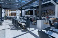 CySuites Apartment Hotel