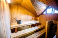 The Skylight Villa Hotels near Farm Animal Park Arkadia