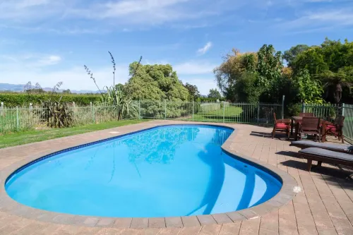 Antares Homestay Hotels in Rapaura