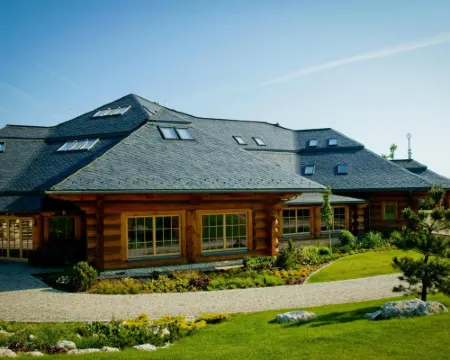 Chochołowy Dwór Hotels in Krakowski