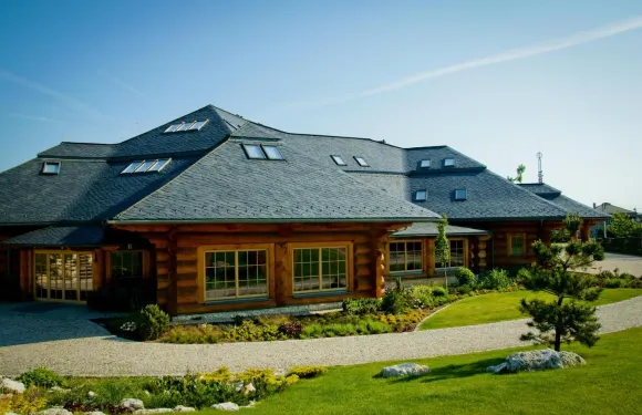 可可羅威多爾酒店