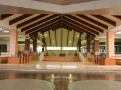 Uniland Golf & Resort โรงแรมในนครปฐม