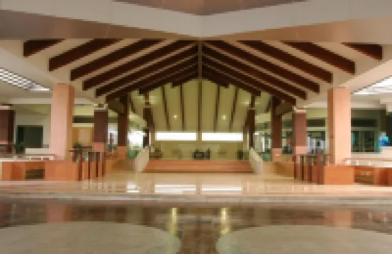 Uniland Golf & Resort