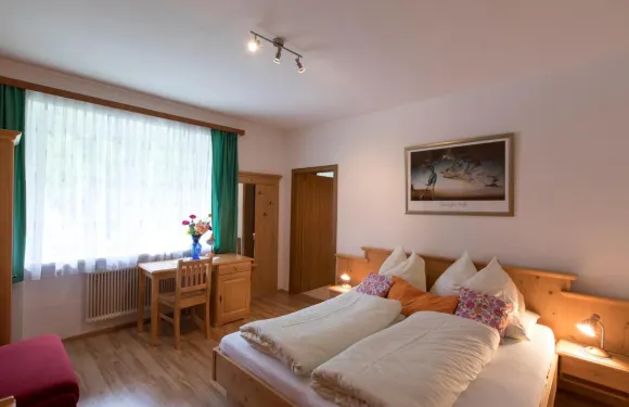 伯恩撒勒餐廳賓館