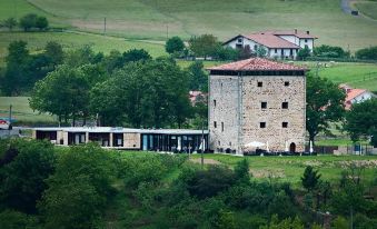 Hotel Torre Zumeltzegi