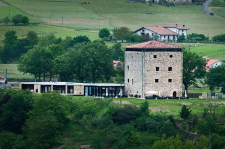 Hotel Torre Zumeltzegi
