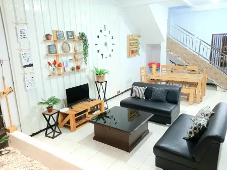 Villa Fifari - 5 Kamar Tidur, 3 Kamar Mandi