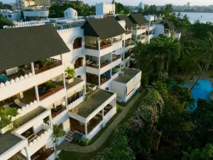 Tamarind Village Hotel Apartments