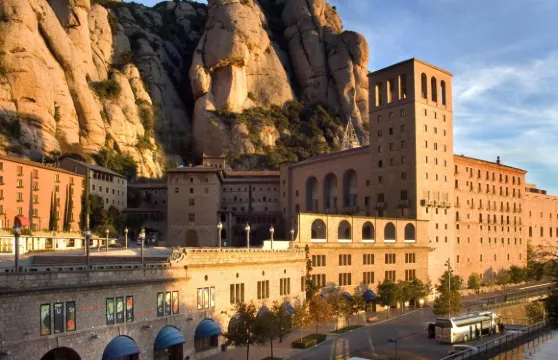 阿巴特西斯內羅斯蒙特塞拉特酒店