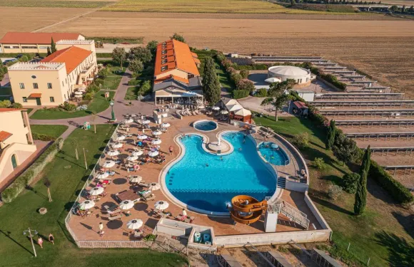 蘭奇薩爾瓦皮亞諾假日酒店