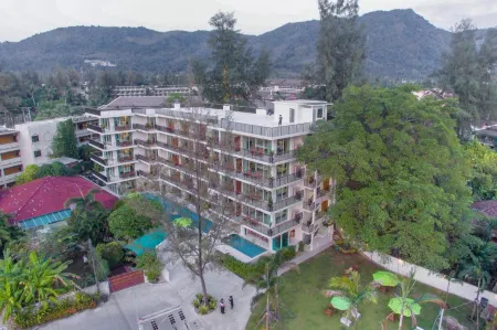 Wabi Sabi Boutique Hotel Отели рядом с достопримечательностью «Laem Sing Beach»