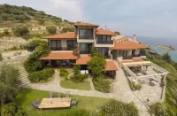 Thalassokipos Hotels in Vourvourou