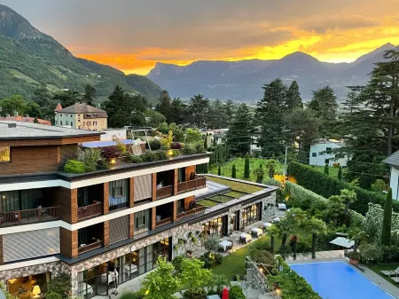 Hotel Ansitz Plantiz Отели в г. Авеленго