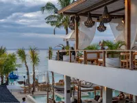 Ohana's Beachfront Resort & Beach Club Hotels near Lebaoh Beach