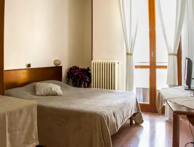 Domus Hotel Hotel in zona Palazzo Ghilini