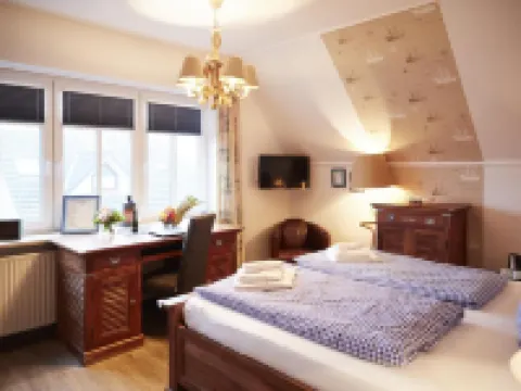 Bernstein-Hotel Bootshaus 鄰近Büsum的酒店