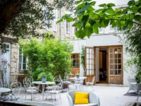 Les Remparts Hôtels et Demeures Historiques Hotels in Beaune