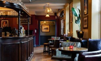 Rose and Crown Hotel