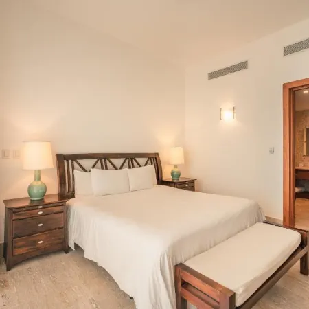 Go away to this charming apt at Sublime w private jacuzzi included