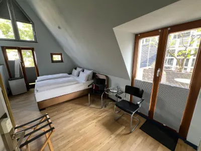 Lint Hotel Köln Hotels in Wahnheide