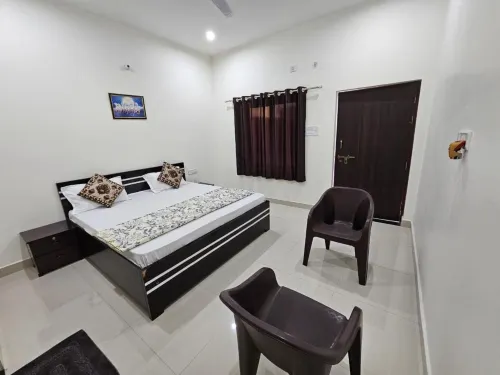 Govind Resort Hotels in Isapur Khadar