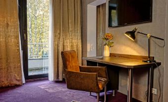 HOTEL HUBERTUSHOF