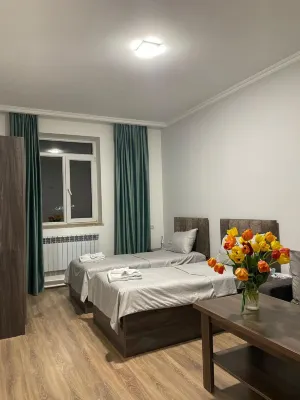 Arian & Ruz Hotels in 