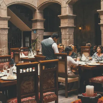 Roka Plaza Hotel Boutique