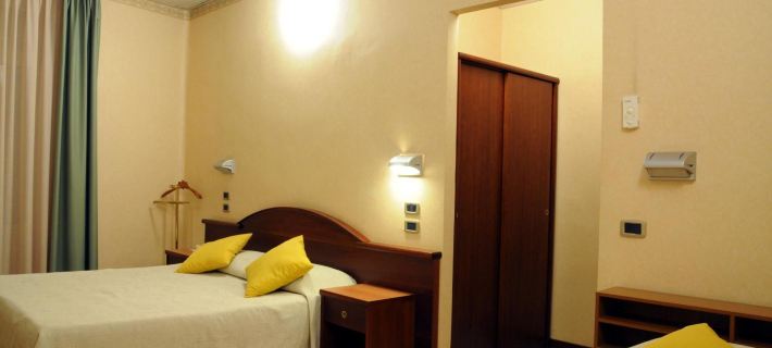 Hotel Button Hotels in Parma