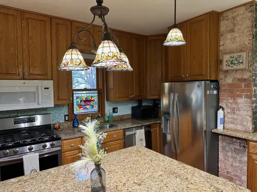 Inn on Fox Meadow - Spacious Victorian Inn - Wifi