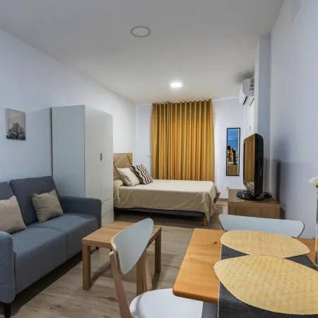 Apartamentos Turisticos José Cruz