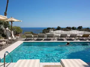 カプリの人気4つ星特選ホテル