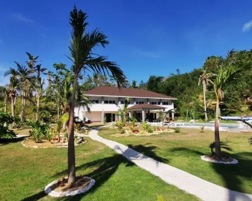 Sunset Cove Beach & Dive Resort Hotels in Romblon
