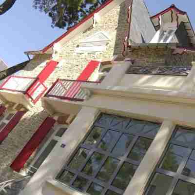 Hôtel Lutétia & Spa Hotel Exterior